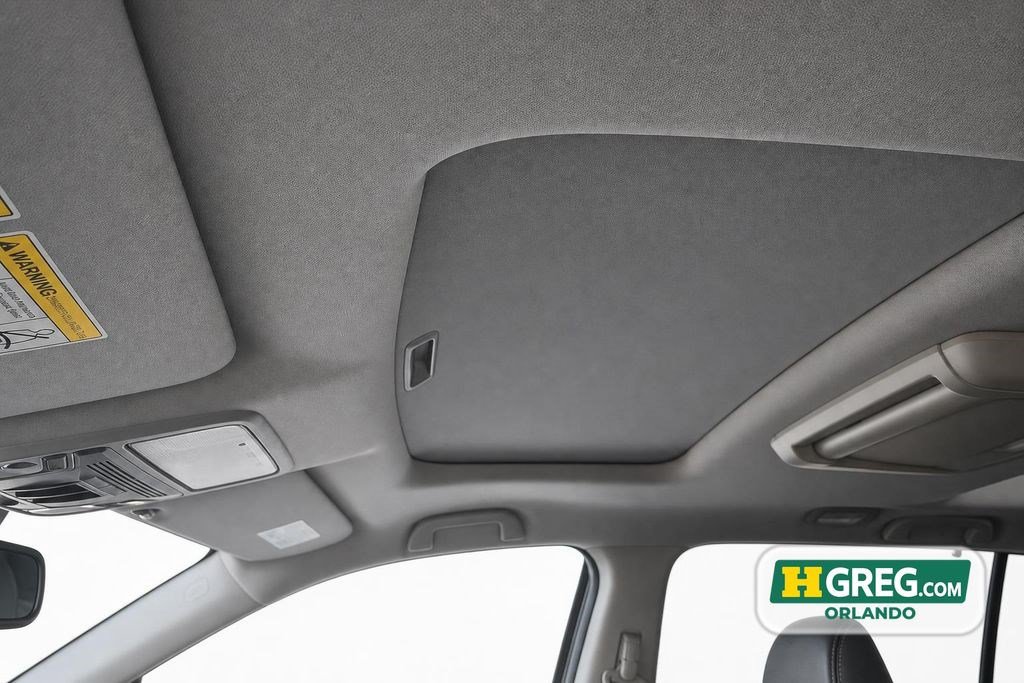 Used 2018 Honda Pilot Elite image 16