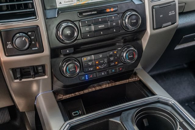 Used 2018 Ford F350 Lariat w/ Lariat Ultimate Package AWD/4WD image 29
