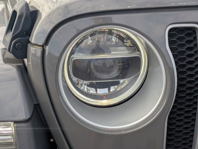 Used 2021 Jeep Wrangler Unlimited Sahara AWD/4WD image 9