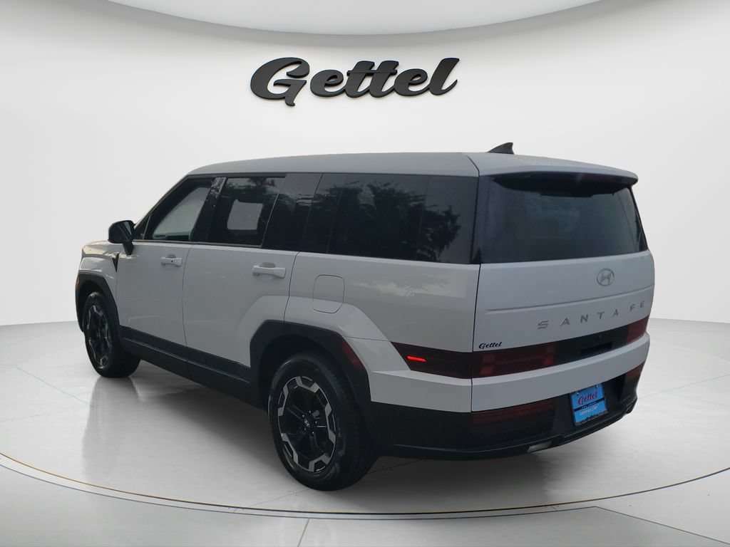 Used 2026 Hyundai Santa Fe SE FWD image 7
