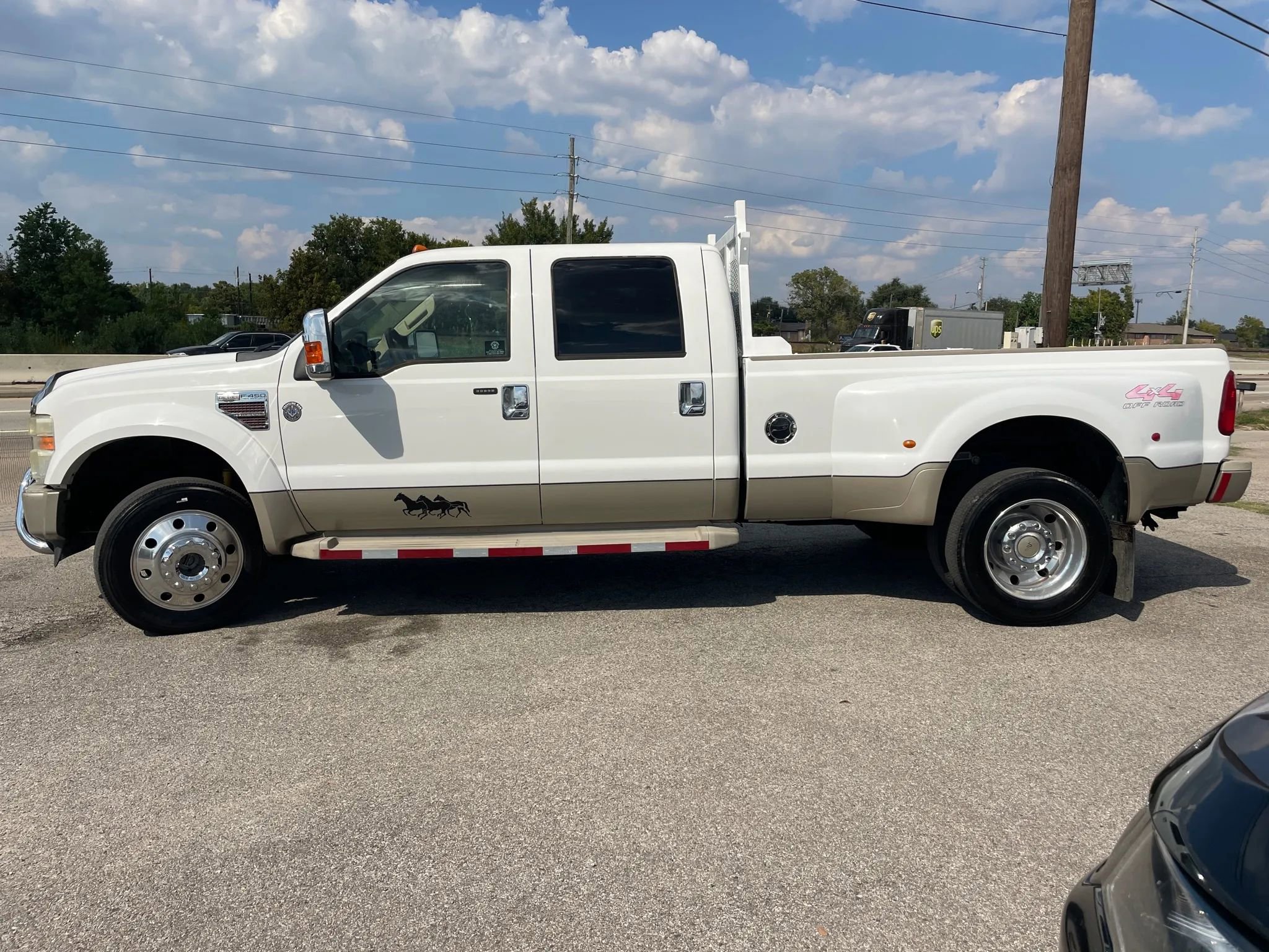 Used 2008 Ford F450 King Ranch image 4