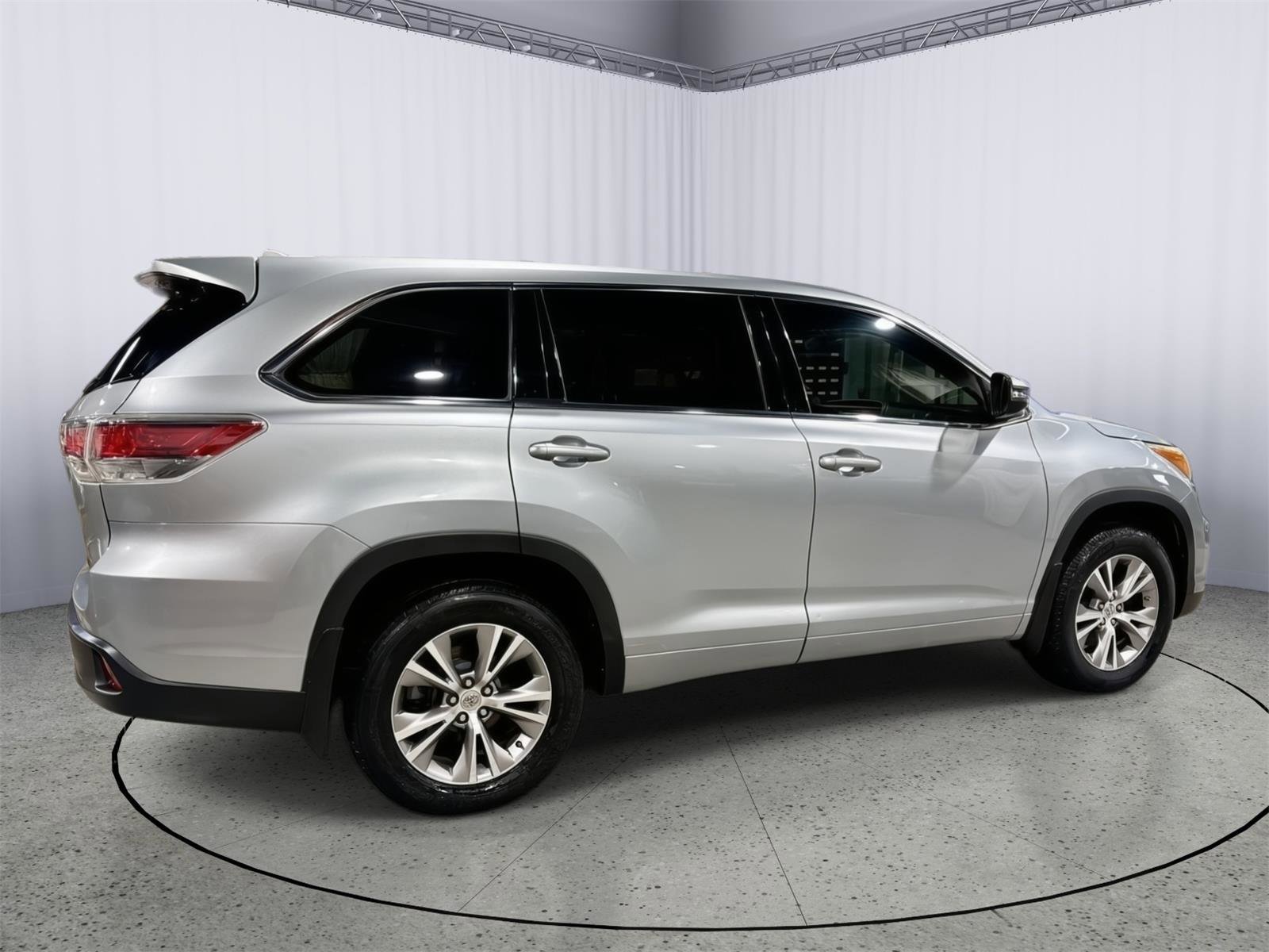 Used 2015 Toyota Highlander Plus image 6