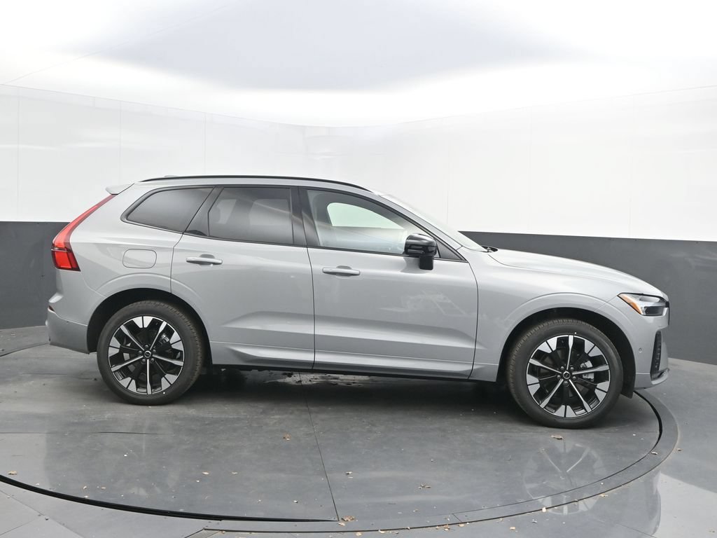 New 2026 Volvo XC60 B5 Plus w/ Protection Package Premier AWD/4WD image 8