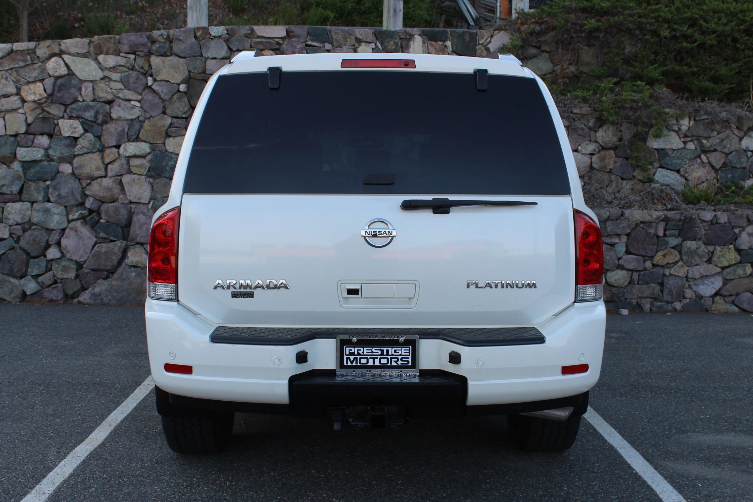 Used 2014 Nissan Armada Platinum image 8