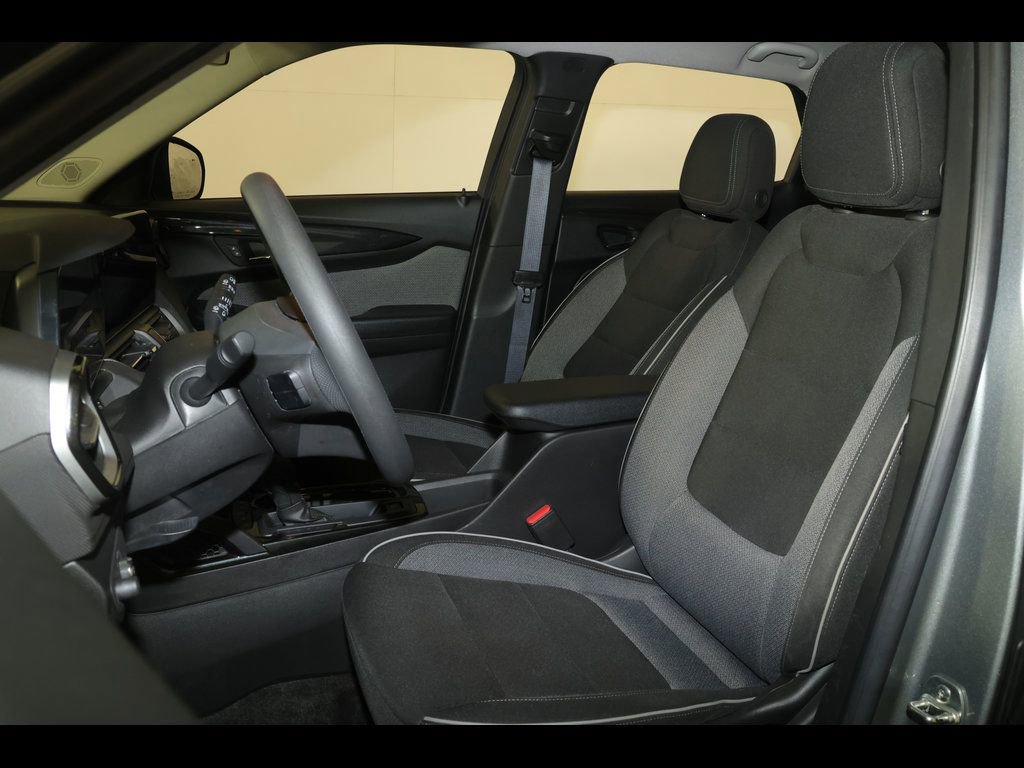 Used 2024 Chevrolet TrailBlazer LS w/ LS Convenience Package image 14