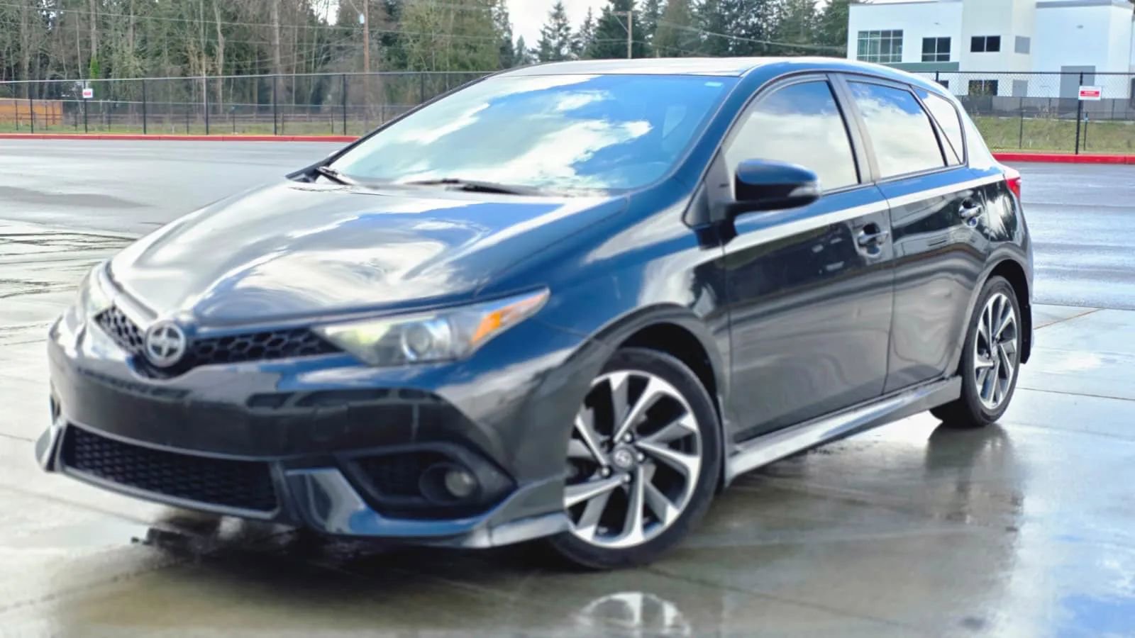 Used 2016 Scion iM image 1
