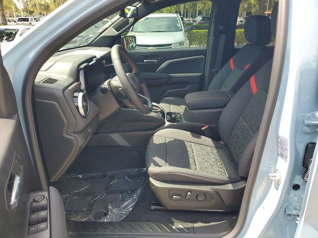 New 2025 Chevrolet Colorado Z71 image 16