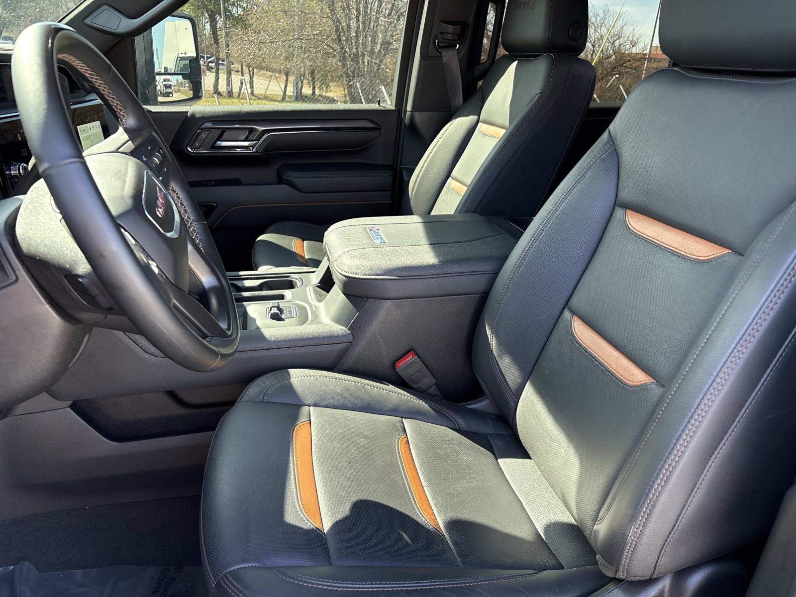 Certified 2025 GMC Sierra 2500 AT4 w/ AT4 Premium Plus Package image 16