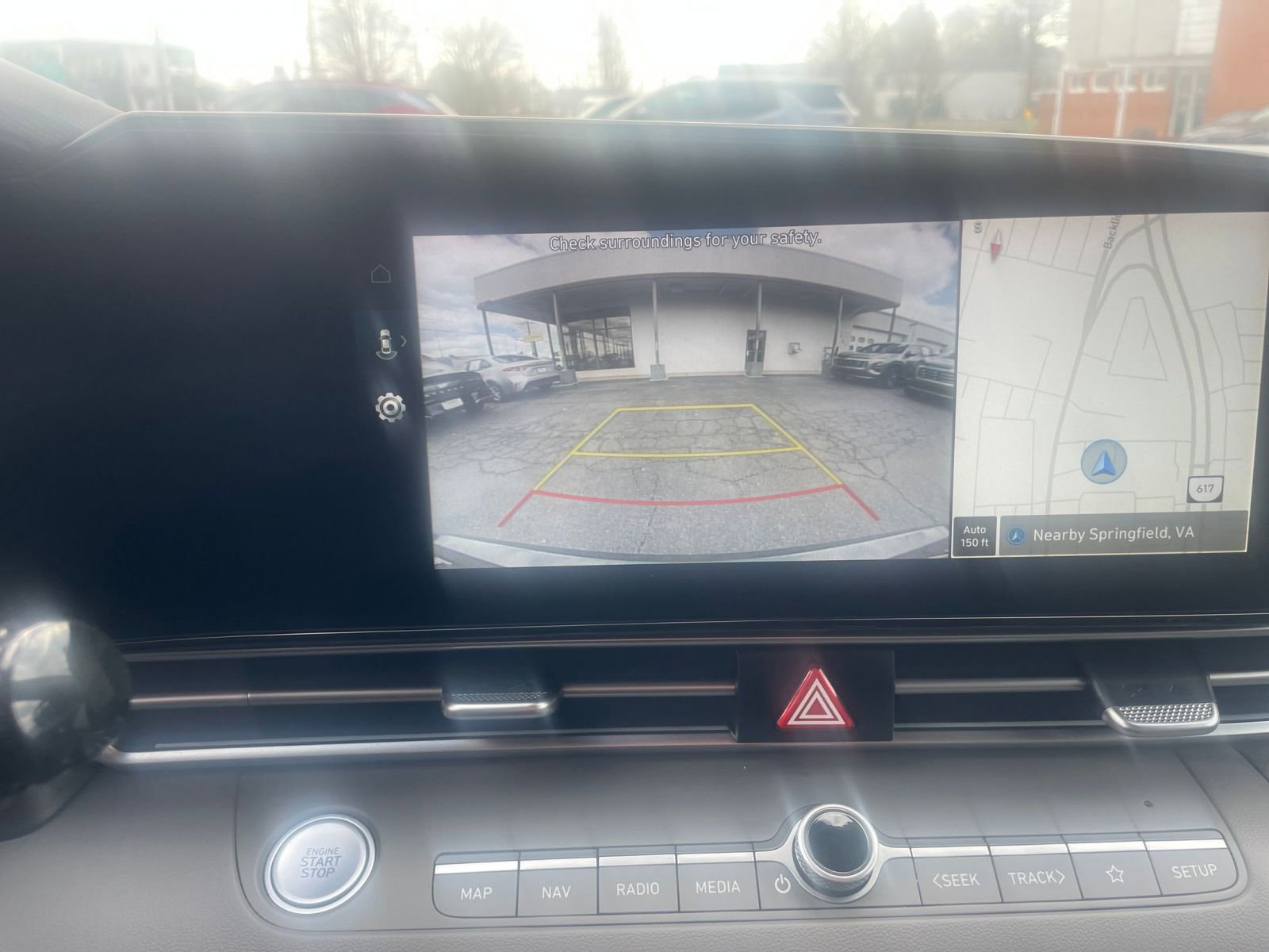 Used 2025 Hyundai Elantra SEL image 24