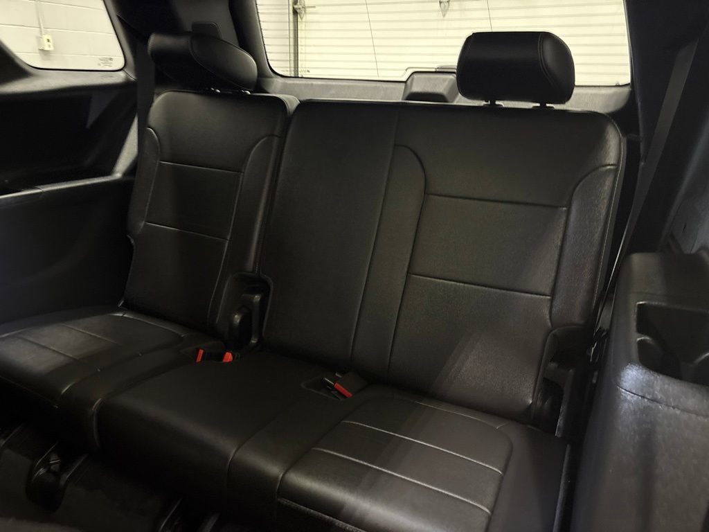 Used 2023 Chevrolet Traverse LT AWD/4WD image 33