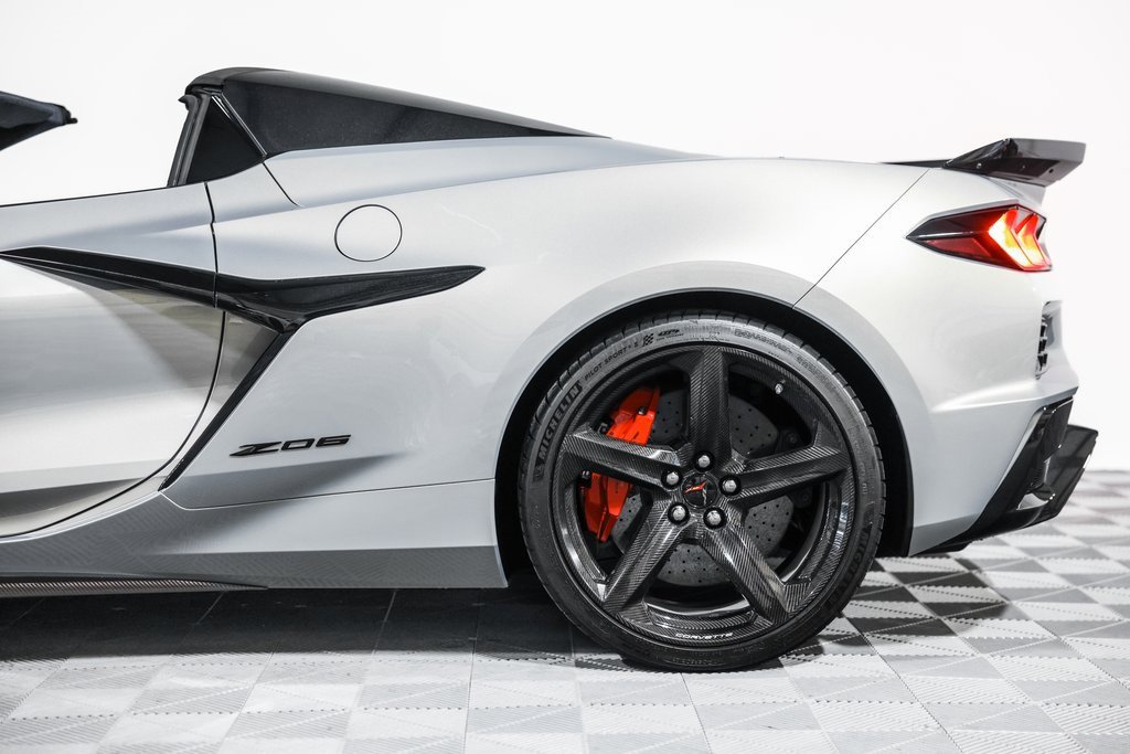 Used 2023 Chevrolet Corvette Z06 w/ Stealth Interior Trim Package image 17