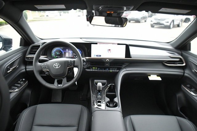 New 2026 Toyota Crown XLE image 28