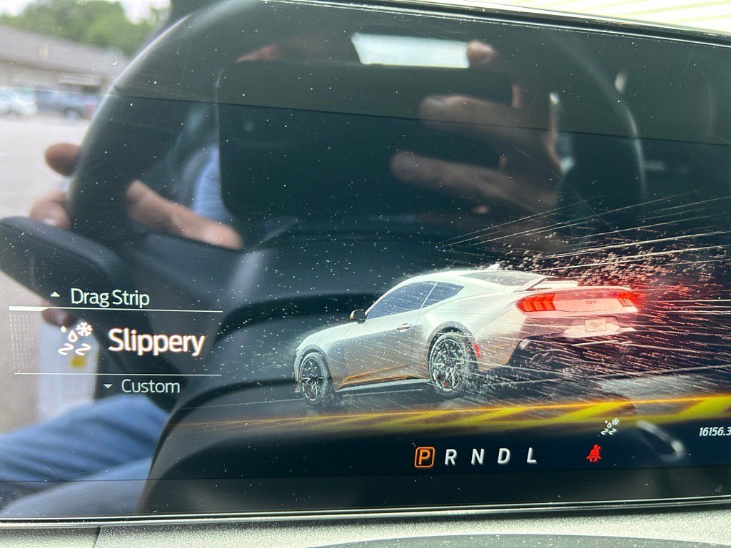 Used 2024 Ford Mustang Premium image 25