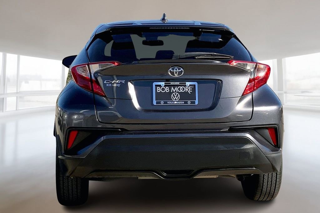 Used 2020 Toyota C-HR LE image 4