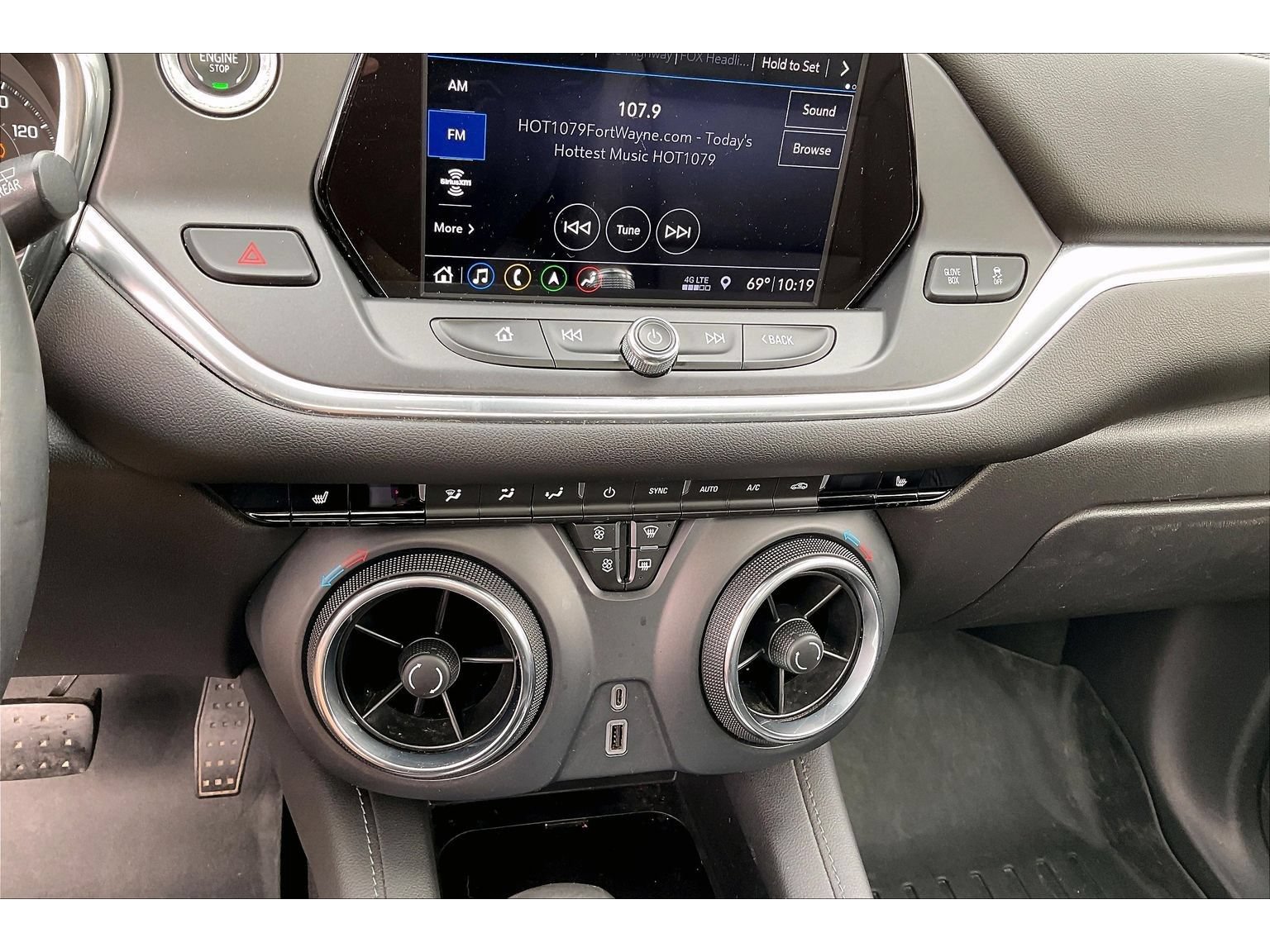 Used 2019 Chevrolet Blazer LT AWD/4WD image 24