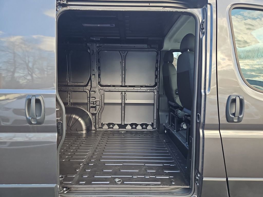New 2026 RAM ProMaster 1500 w/ Convenience Group image 15