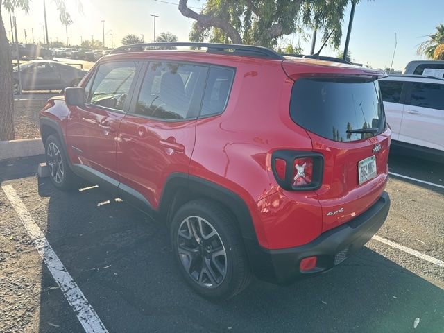 Used 2016 Jeep Renegade Latitude w/ Popular Equipment Group AWD/4WD image 6