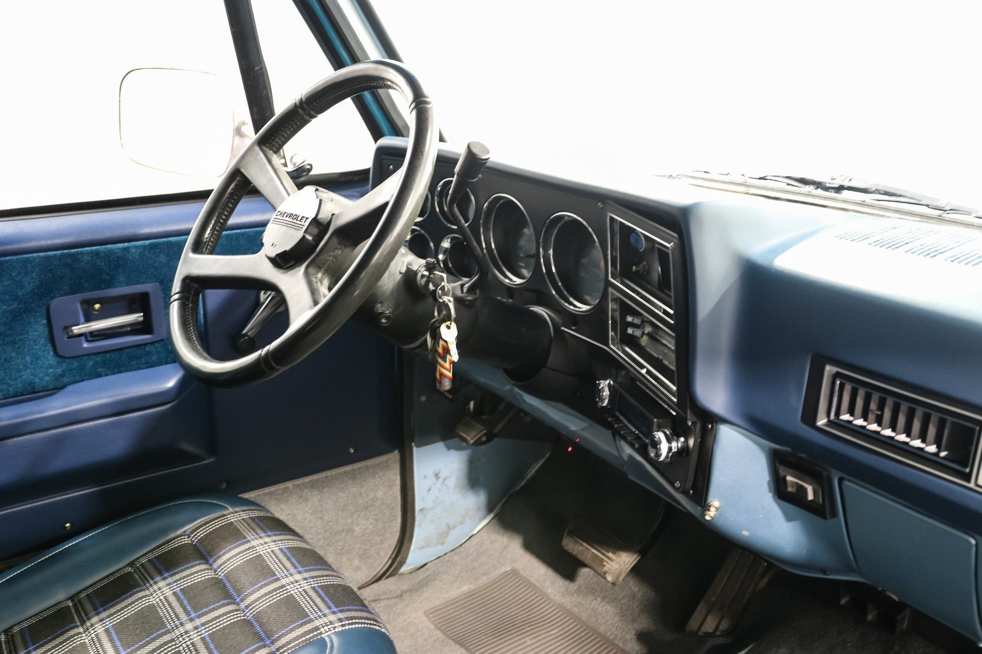 Used 1990 Chevrolet Blazer 4WD image 17