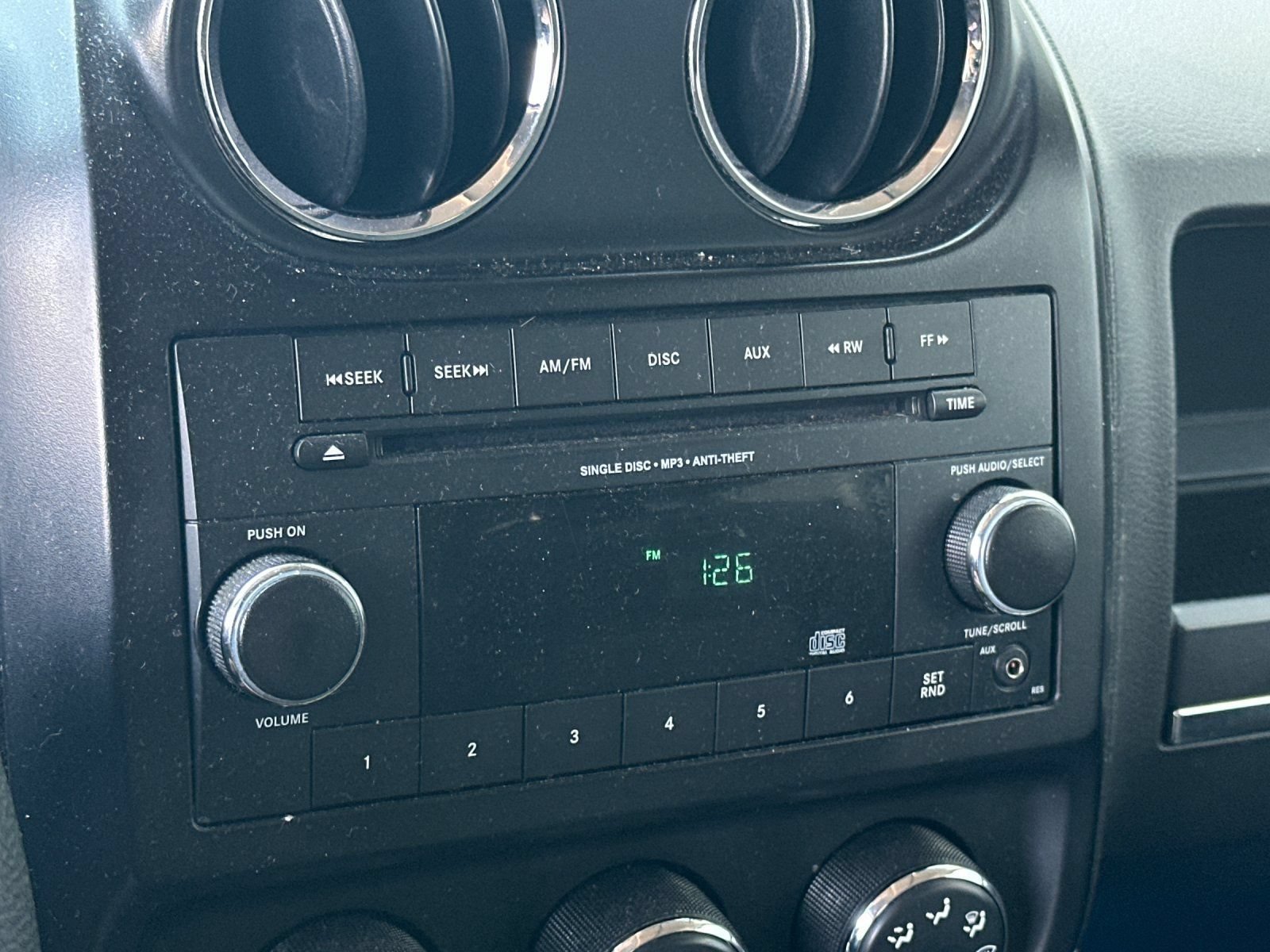Used 2015 Jeep Patriot Sport FWD image 18
