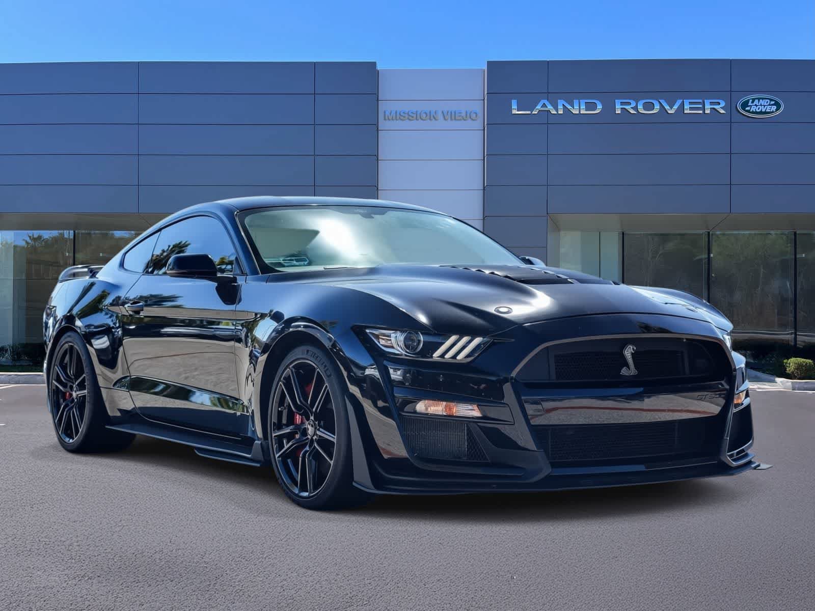 Used 2020 Ford Mustang Shelby GT500 w/ Technology Package RWD image 3