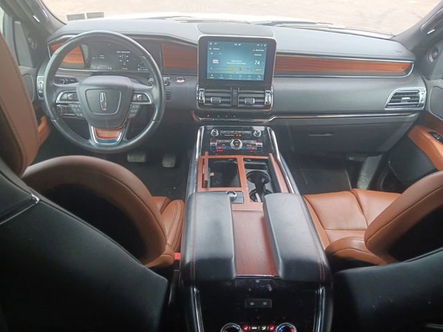 Used 2020 Lincoln Navigator Reserve image 23