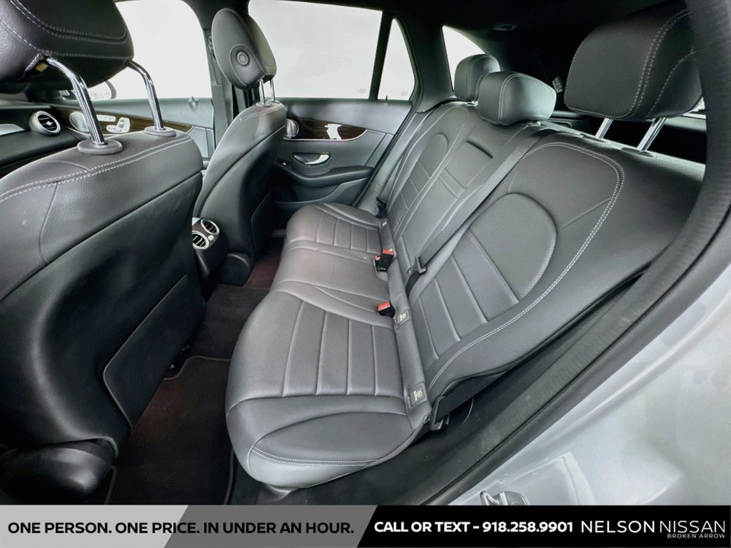 Used 2020 Mercedes-Benz GLC 300 image 25