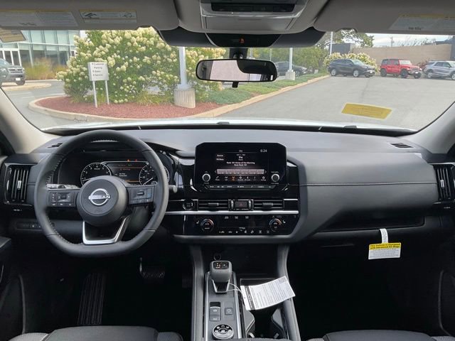 New 2025 Nissan Pathfinder SV AWD/4WD image 17