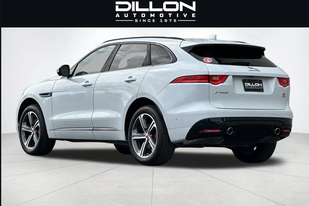 Used 2017 Jaguar F-PACE S AWD/4WD image 6