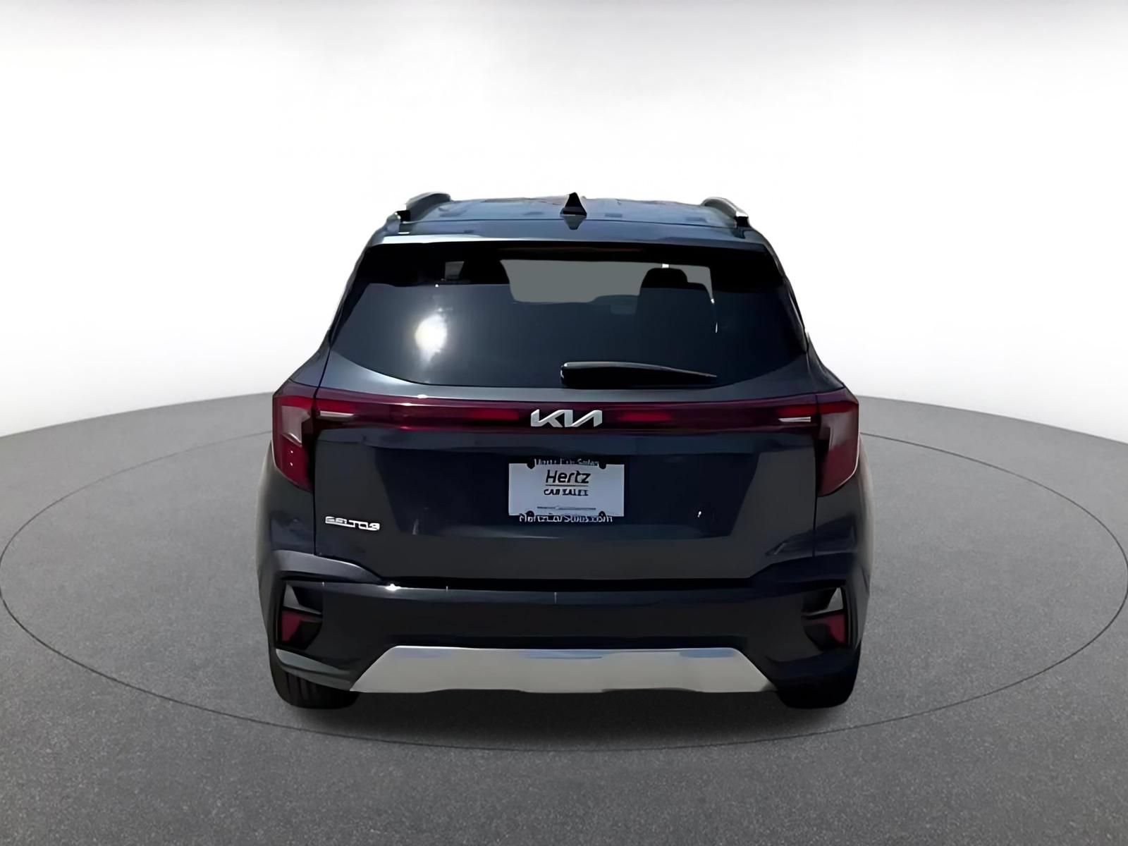 Used 2025 Kia Seltos S FWD image 12