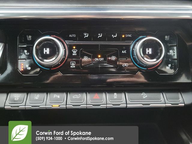 Used 2024 GMC Sierra 3500 Denali Ultimate image 32