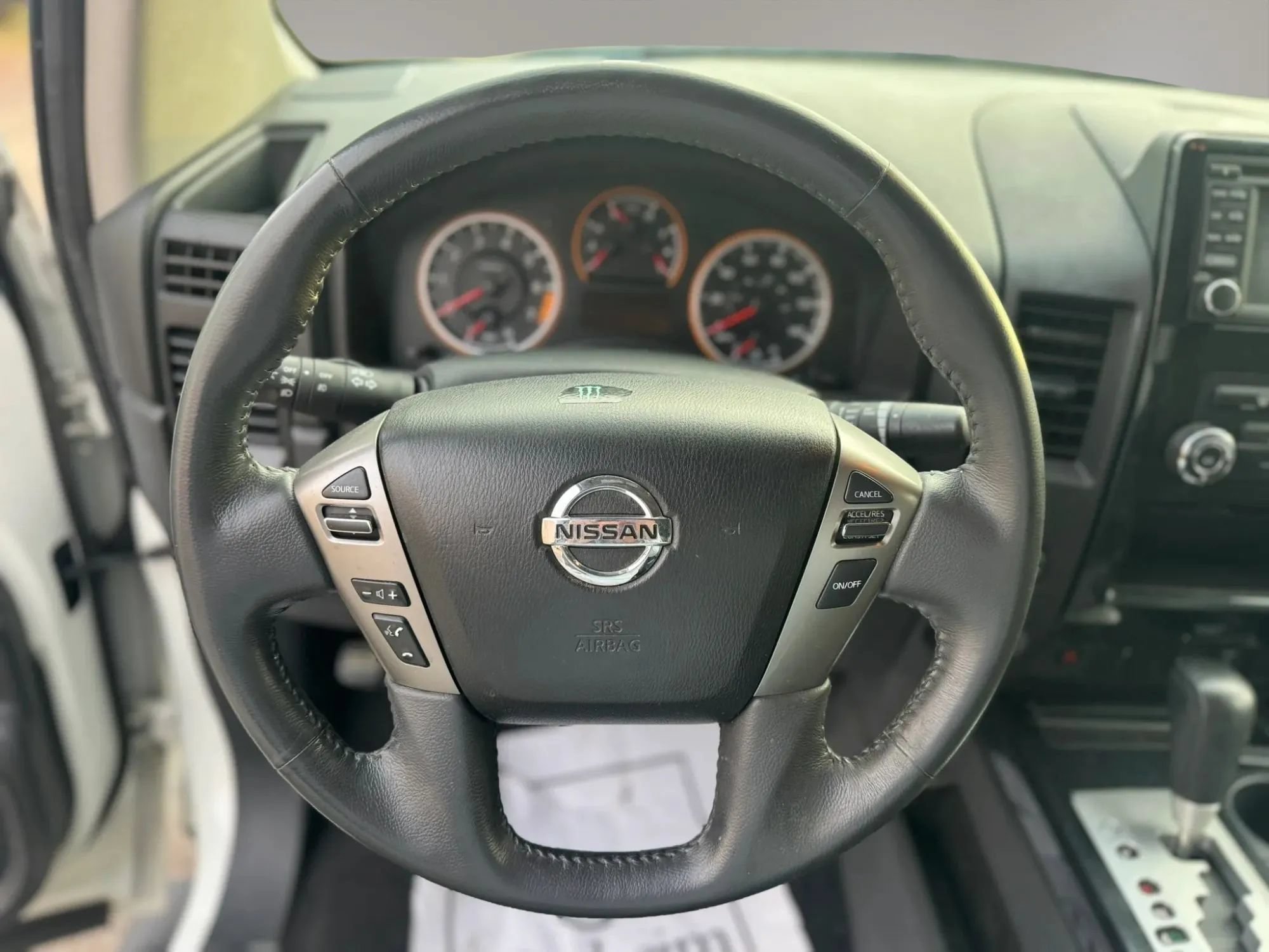 Used 2015 Nissan Titan SV w/ SV Value Truck Package AWD/4WD image 14