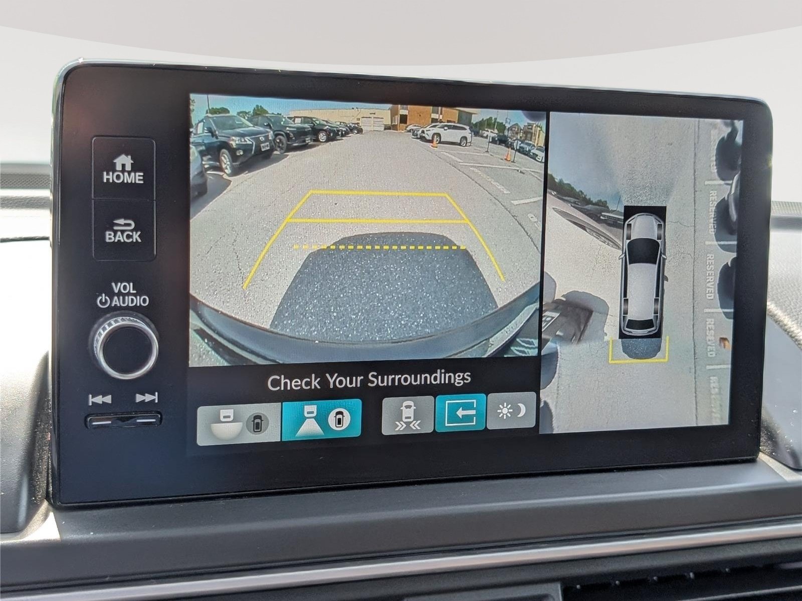 Used 2025 Honda Pilot Elite image 35