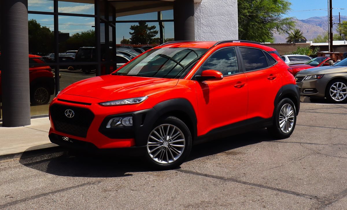 Used 2019 Hyundai Kona SEL w/ Cargo Package FWD image 2