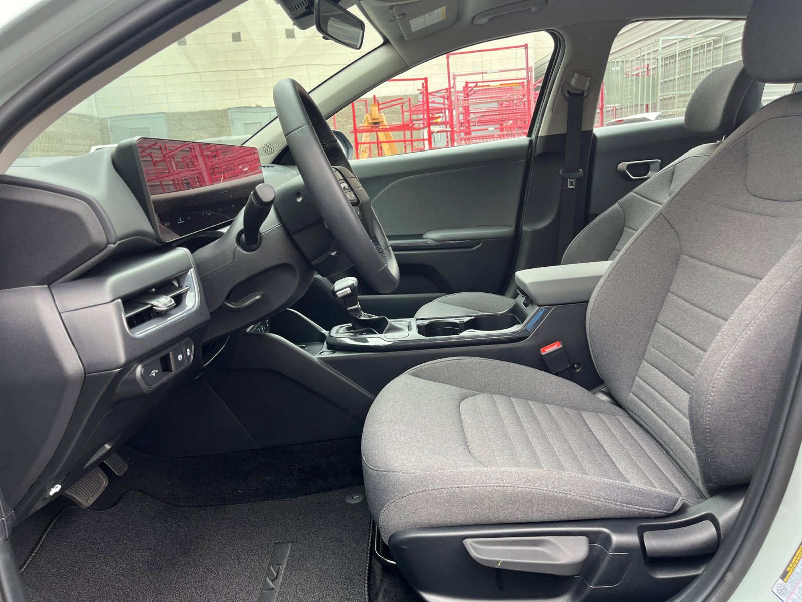 Used 2025 Kia K4 EX image 12