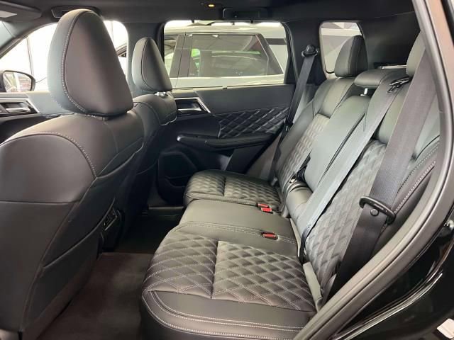 New 2026 Nissan Rogue Platinum AWD/4WD image 9