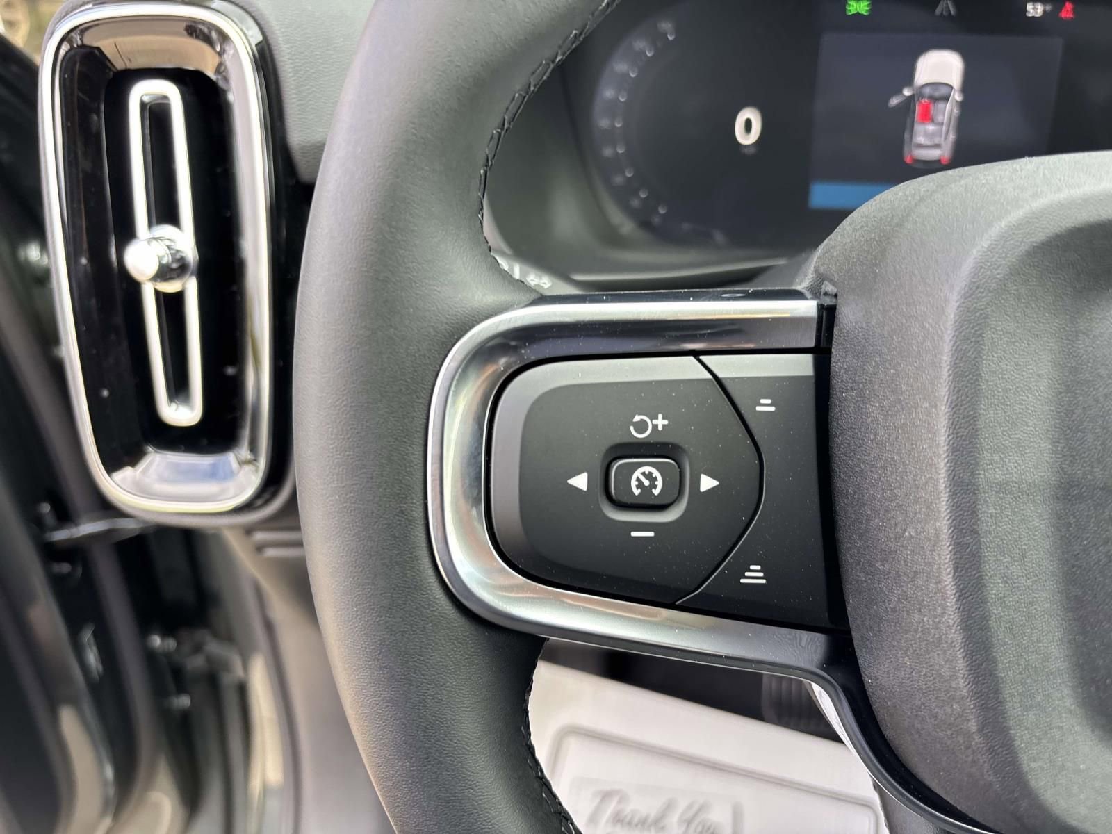 New 2026 Volvo XC40 B5 Ultra w/ Protection Package Premier AWD/4WD image 17