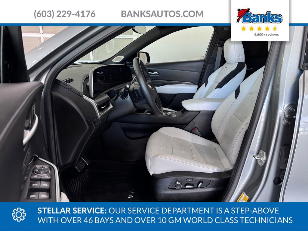Used 2024 Cadillac XT4 Sport image 8