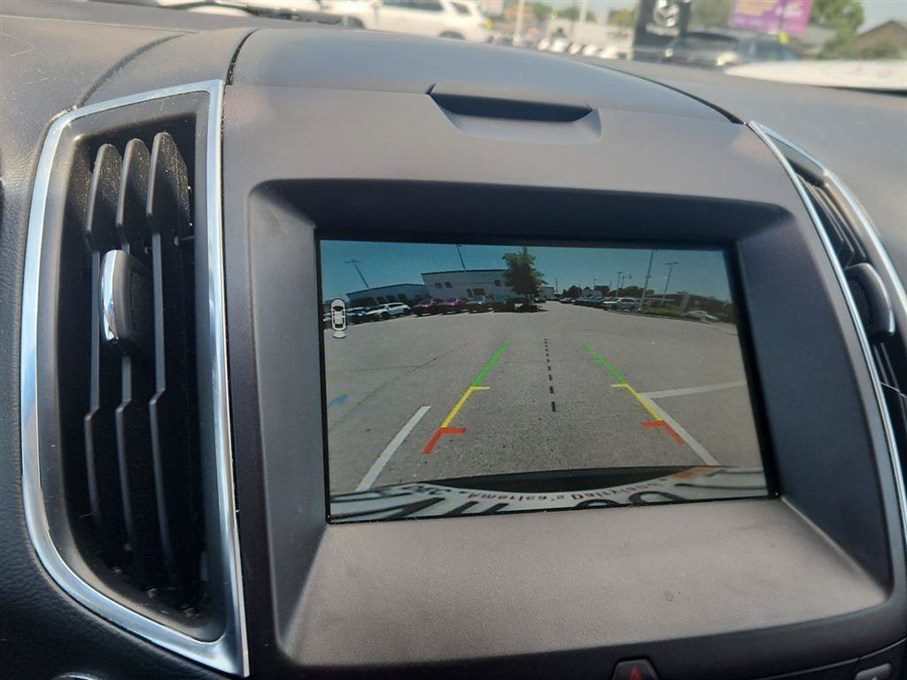 Used 2019 Ford Edge Titanium w/ Equipment Group 301A AWD/4WD image 22