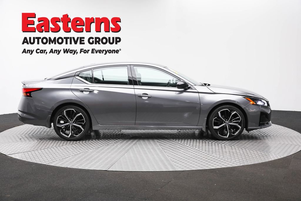 Used 2023 Nissan Altima 2.5 SR image 4