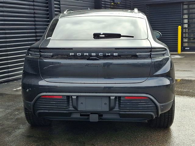 New 2026 Porsche Macan 4 Electric AWD/4WD image 6