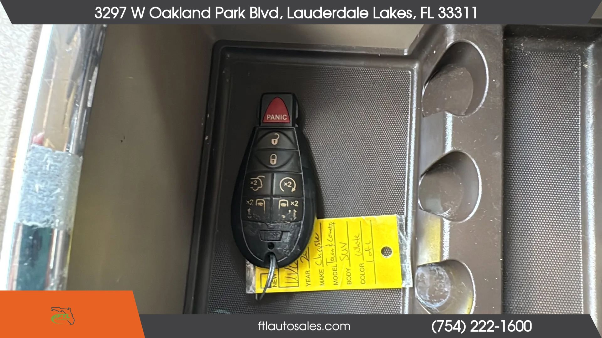 Used 2012 Chrysler Town & Country Limited w/ Luxury Group FWD image 72