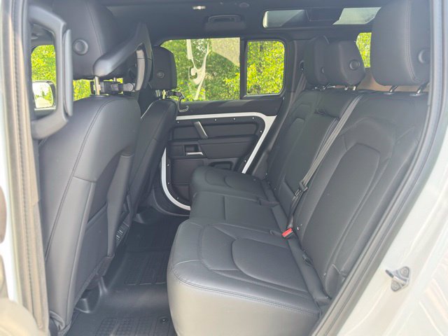 New 2026 Land Rover Defender 110 S AWD/4WD image 14