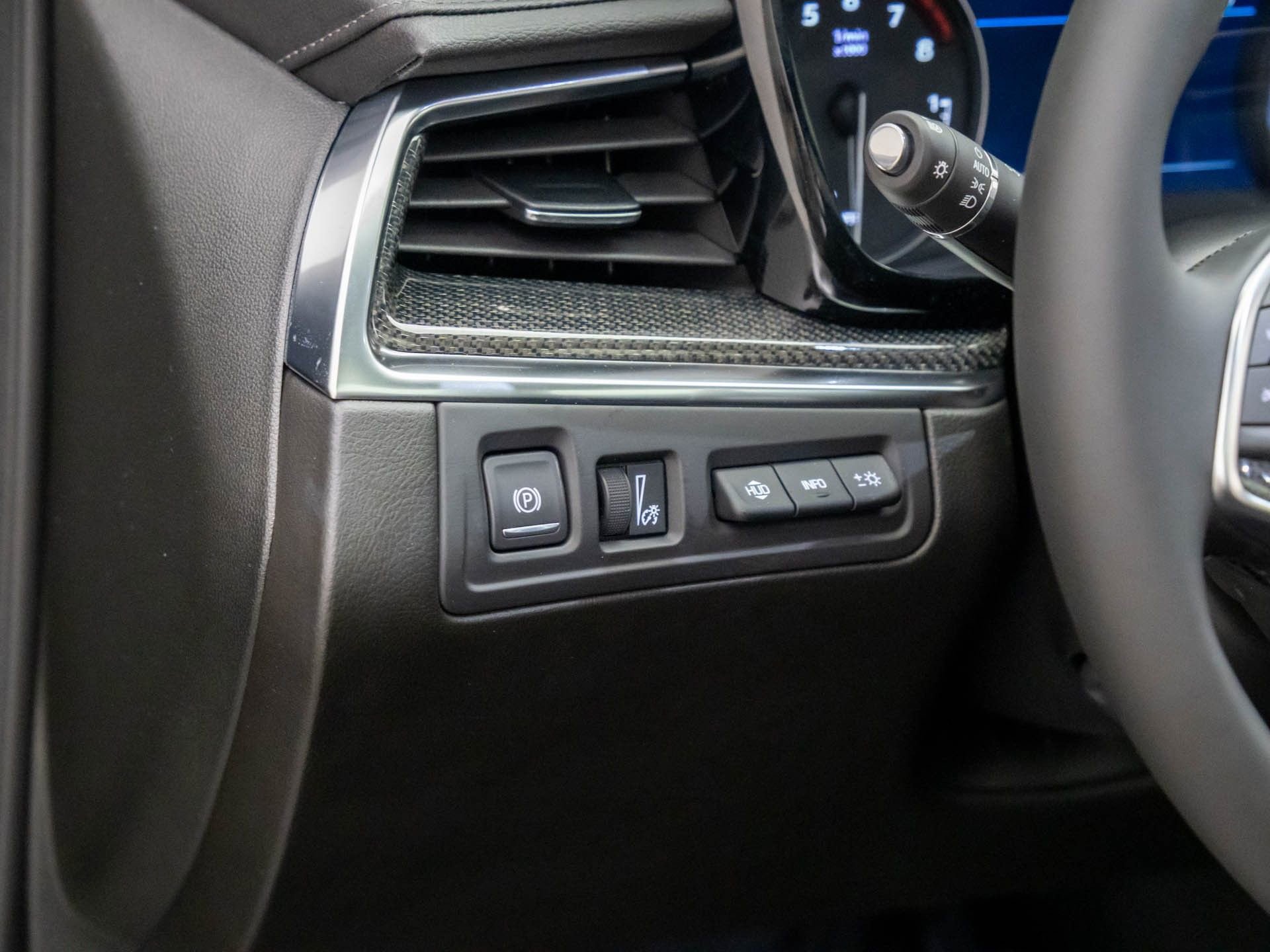 New 2026 Cadillac XT5 Sportv w/ LPO, Floor Liner Package AWD/4WD image 20