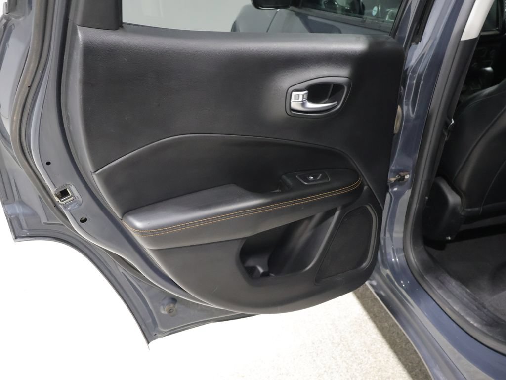 Used 2017 Jeep Compass Limited AWD/4WD image 18