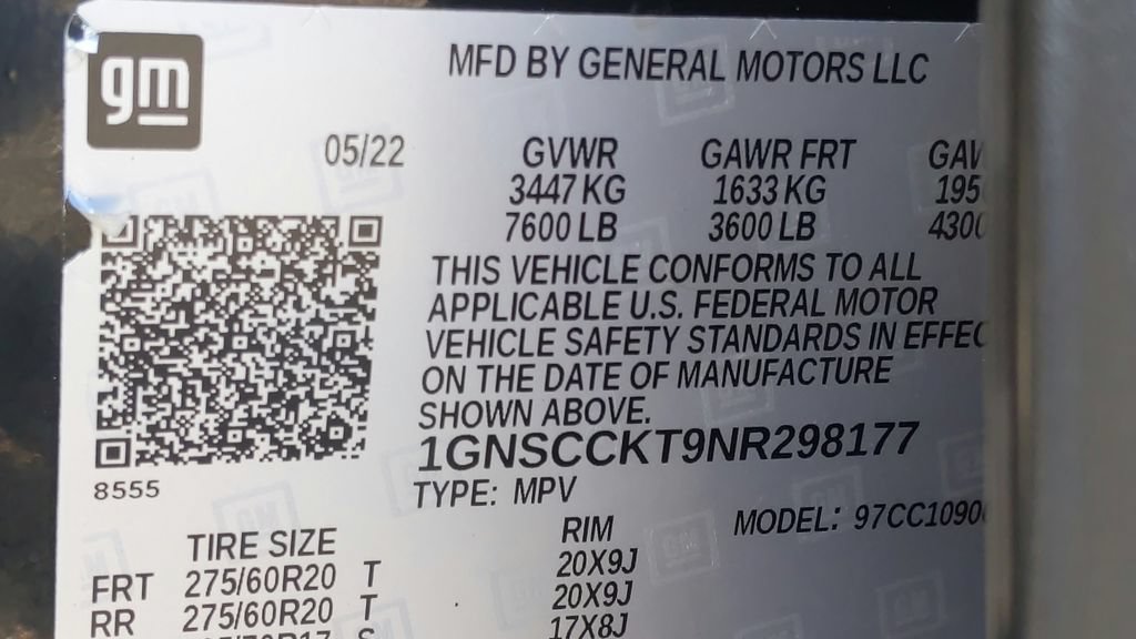 Used 2022 Chevrolet Suburban LT w/ LT Signature Plus Package RWD image 18