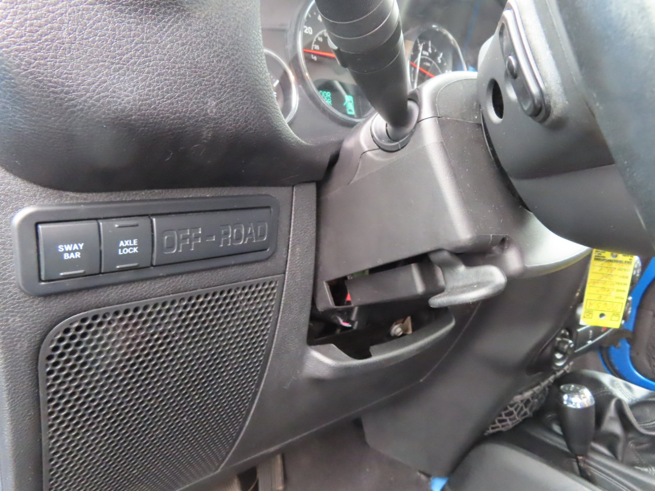 Used 2016 Jeep Wrangler Rubicon w/ Power Convenience Group image 26