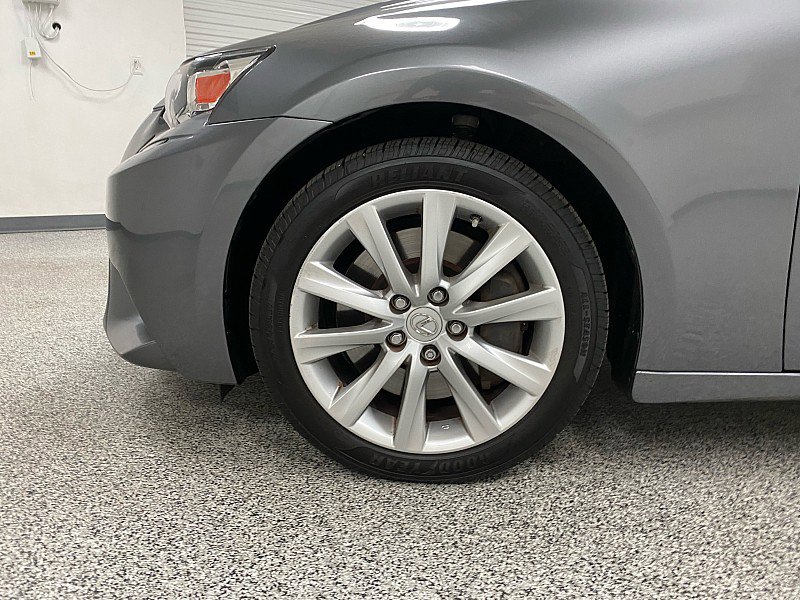 Used 2016 Lexus IS 200t image 19