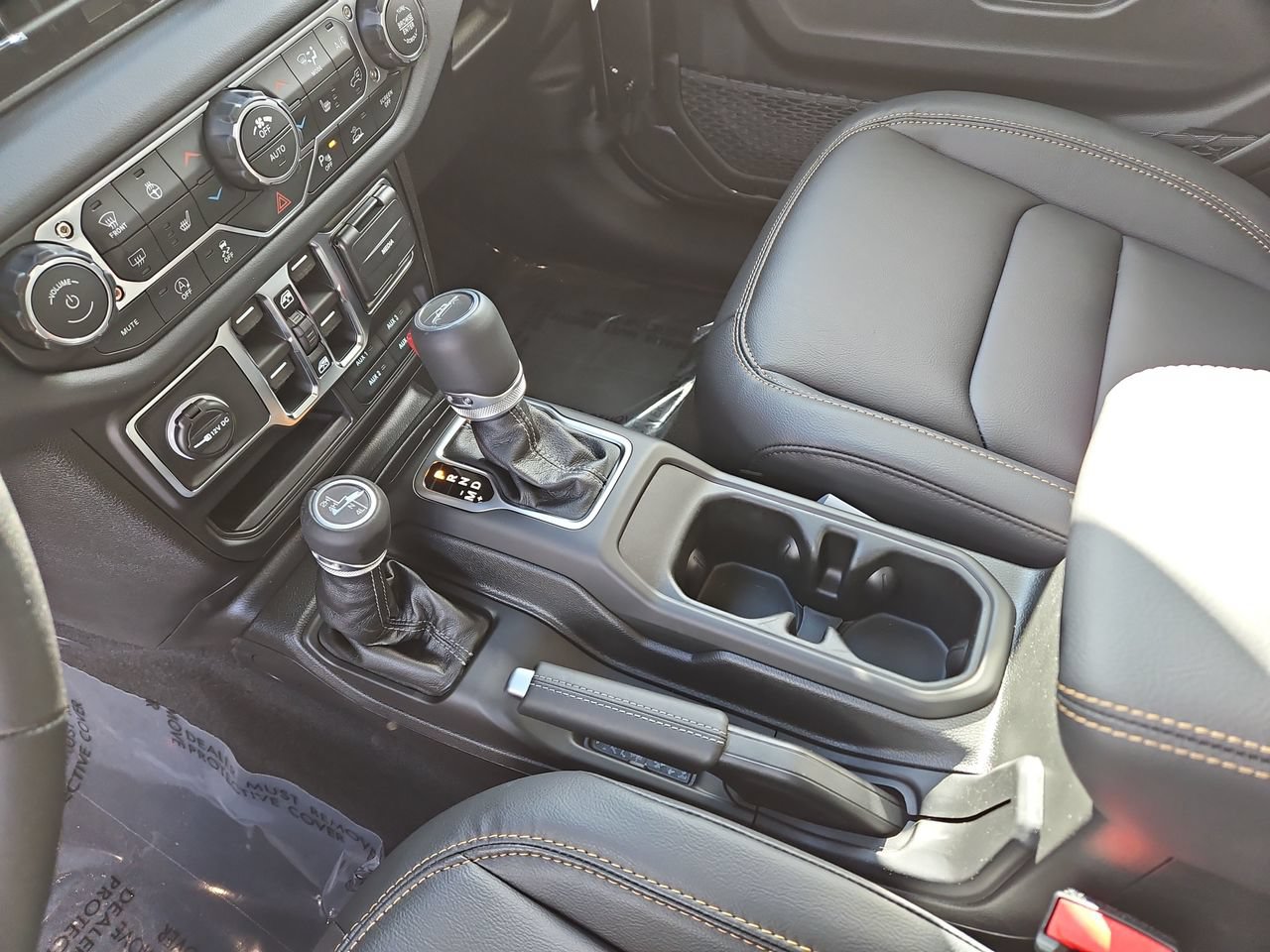 New 2026 Jeep Gladiator Mojave AWD/4WD image 31