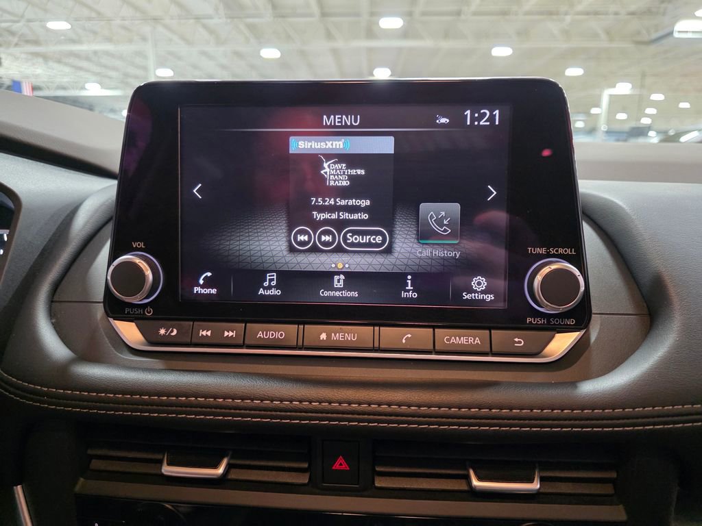 Used 2023 Nissan Rogue SV w/ SV Premium B Package image 24