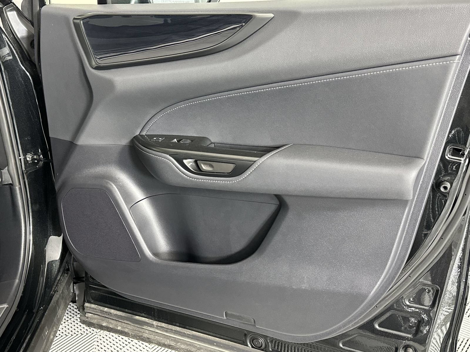 Used 2025 Lexus NX 350h AWD w/ Accessory Package (2T) image 31